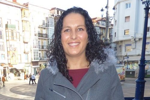 Cora Vielva candidata de OlaCantabria en Santander