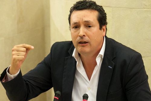 Ábalos está tomando el pelo a los cántabros
