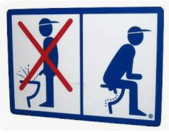 Orinar sentado beneficia la salud de los hombres
