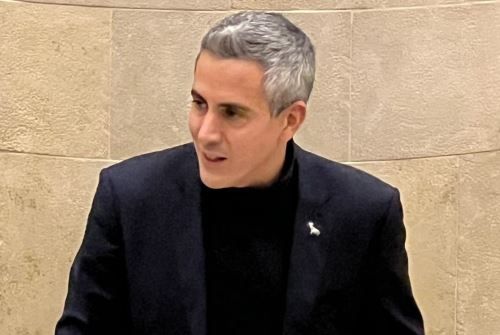 El deconstructor del PSOE Cantabria critica una vez mas a Buruaga