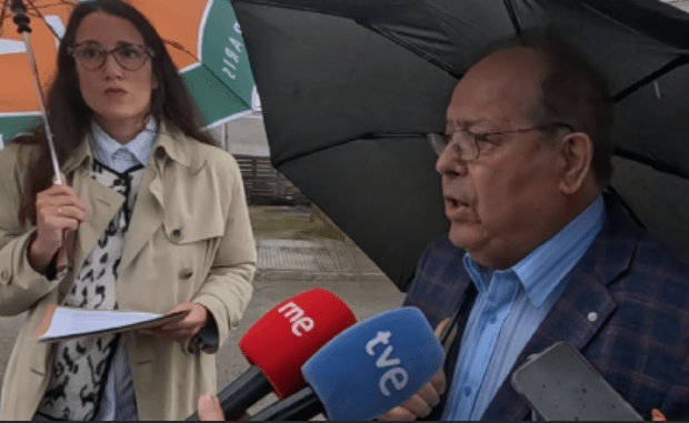 Diego Movellán @DiegoMovellan denunciado ante la prensa de inacción ante los problemas habitacionales de 9 familias gitanas desde 1992 en Camargo Diego Movellán @DiegoMovellan denunciado ante la prensa de inacción ante los problemas habitacionales de 9 familias gitanas desde 1992 en Camargo
