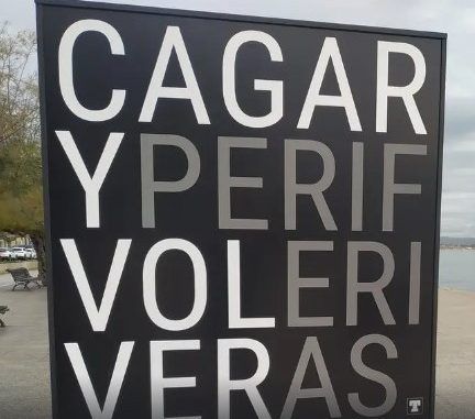 El Ayuntamiento promociona la frase despectiva «cagar y volver» sobre Santander