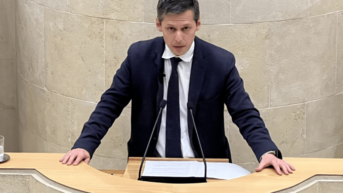 El PSOE exige al PP que “frene su ofensiva” para derogar la Ley de Memoria Histórica