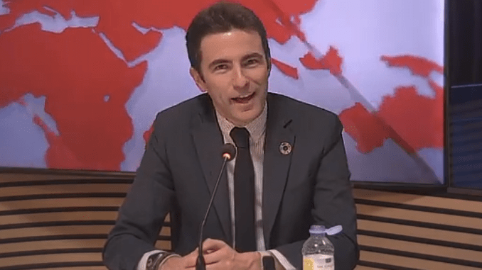 El nuevo secretario general del PSOE se centra en la organización del Congreso del PSOE y aplaza otros temas @pedro_casares