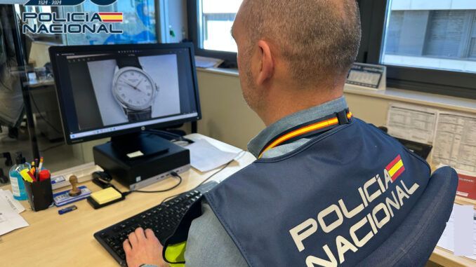 La Policía Nacional recuerda diez consejos para que el Black Friday no te salga caro La Policía Nacional recuerda diez consejos para que el Black Friday no te salga caro