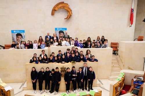 Los escolares cántabros se comprometen a usar internet con sensatez y respeto
