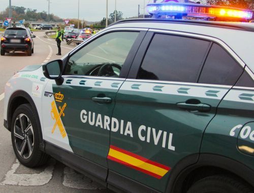 La Guardia Civil intensifica las inspecciones de pirotecnia en Cantabria