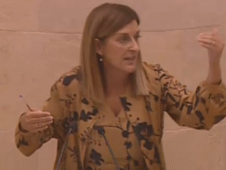 Buruaga denuncia que el Gobierno de Sánchez está chantajeando y paralizando a las autonomías en el tema de vivienda