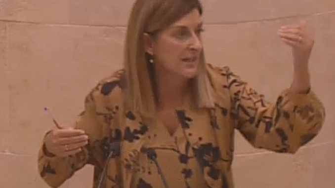 Buruaga denuncia que el Gobierno de Sánchez está chantajeando y paralizando a las autonomías en el tema de vivienda Buruaga denuncia que el Gobierno de Sánchez está chantajeando y paralizando a las autonomías en el tema de vivienda
