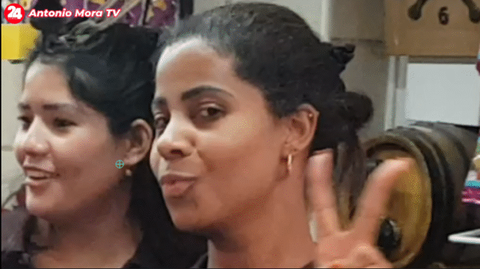 Junior y Yoana celebraron su 8º aniversario en la dirección del Bar Hamburguesería EL LÁBARO con Son de Indianos