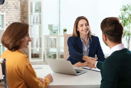 Ofertas de empleo en Cantabria: seis oportunidades de trabajo en Santander, El Astillero, Bezana y San Miguel de Aguayo