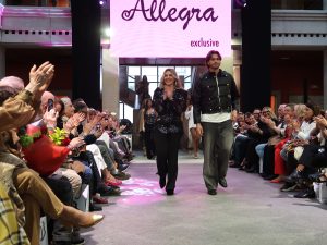 ‘Soy Fascinante’, en la Pasarela Moda Norte 2026, con la aristócrata italiana Marella Agnelli