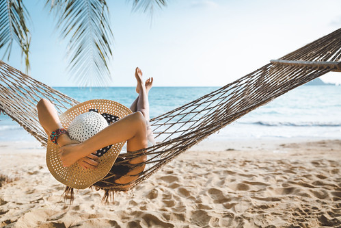 En agosto de 2026, cada español gastará una media de 1.130 euros en sus vacaciones, según Aladinia.com En agosto de 2026, cada español gastará una media de 1.130 euros en sus vacaciones, según Aladinia.com