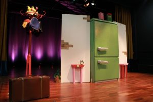 Palacio de Festivales: ‘Esto es un poema, Violeta y Péndula’, sábado 19, 17.00 h.