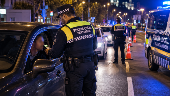 Cuatro conductores dan positivo en drogas en una tarde de controles de la Policía Local de Santander