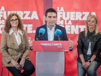 Pedro Casares presenta al PSOE como «la única esperanza para la igualdad y los derechos de las mujeres» frente a PP y Vox